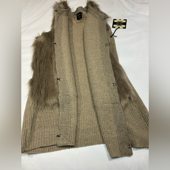 Cliche Faux Fur Sweater Vest Size Medium Color Tan - Picture 5 of 7